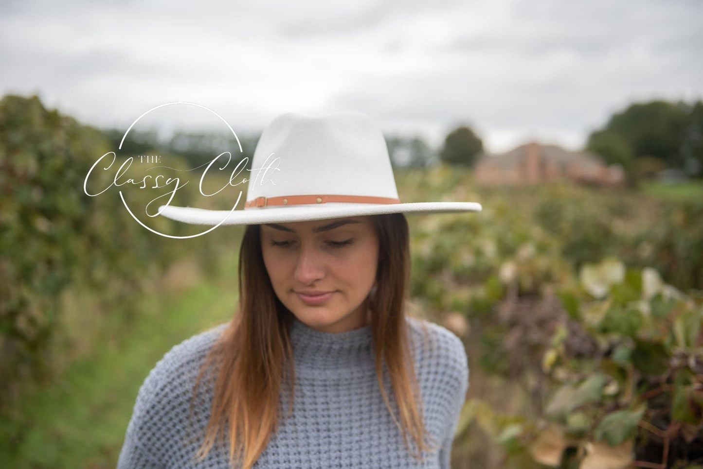 Wide Brim Hat w/ Belt - Crisp White