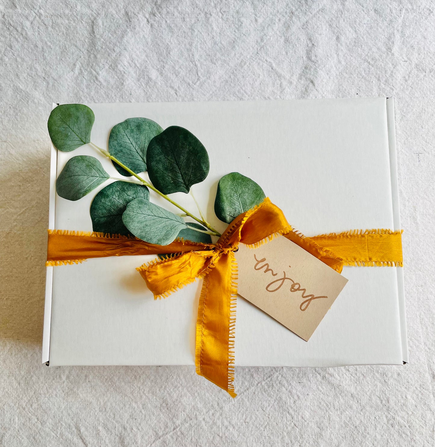 Alluring Amber - Grand Gift Box