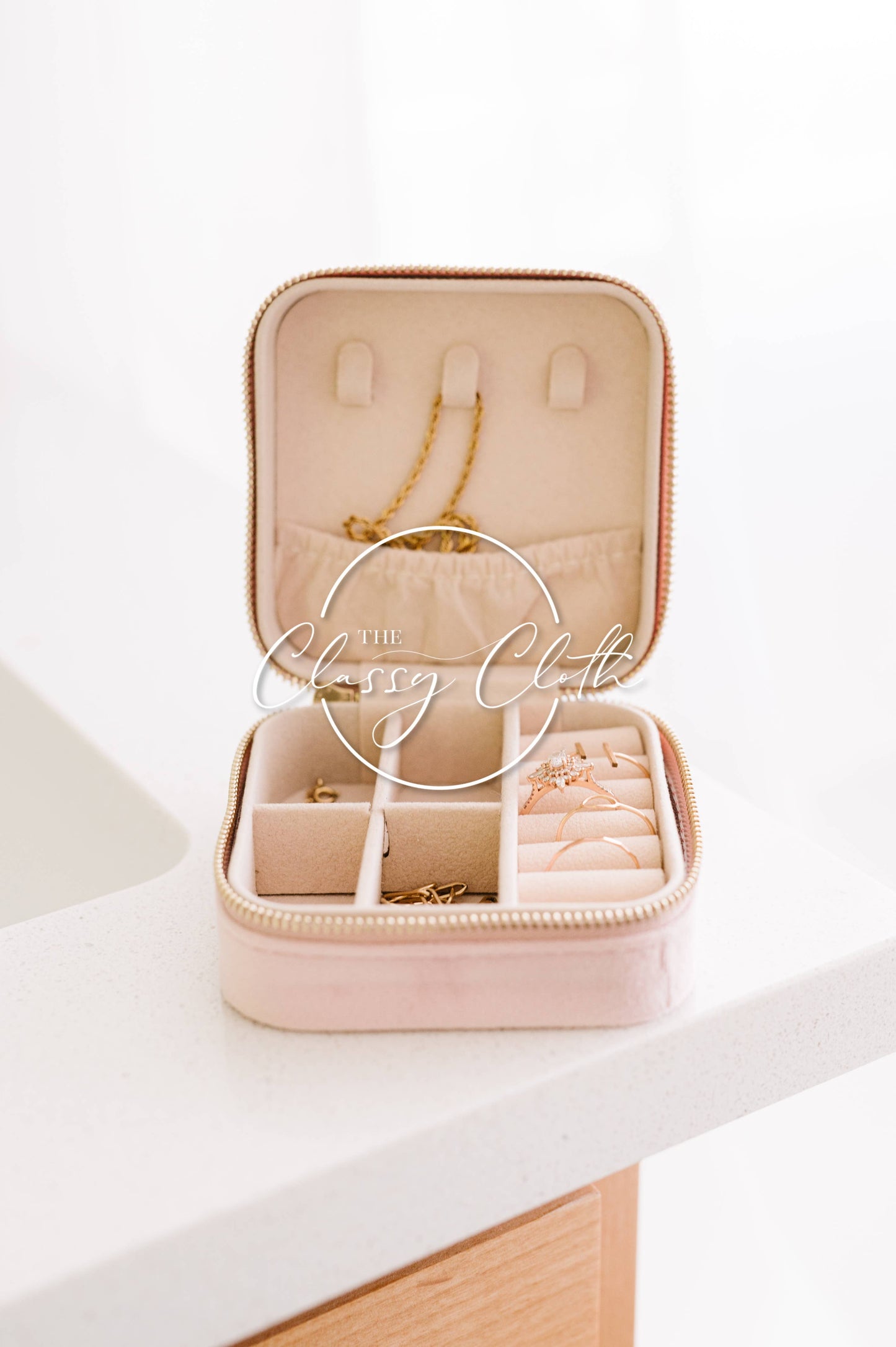 Mini Velvet Jewelry Case - Blush Pink