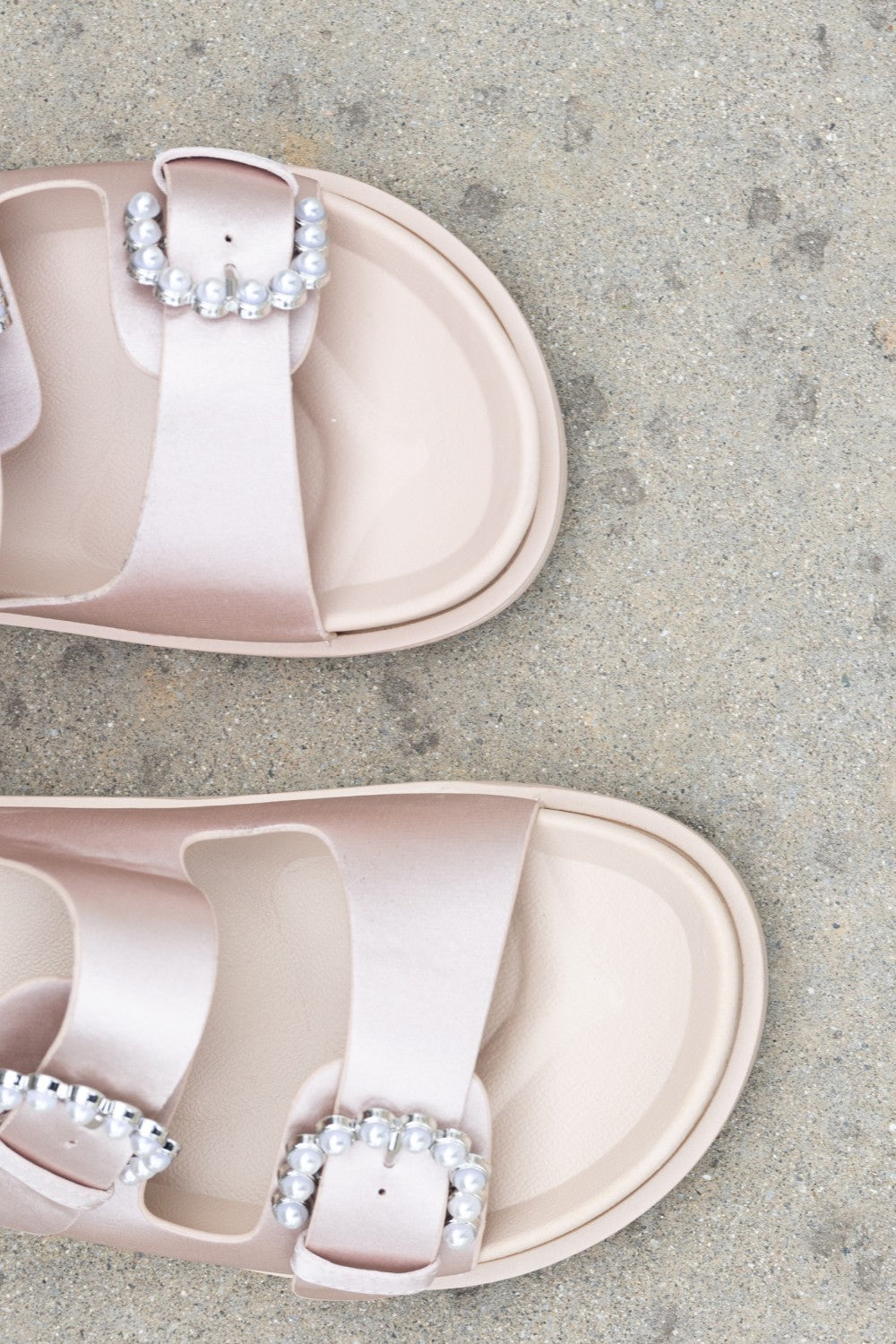 Weeboo Jewel of the Sea Faux Pearl Buckle Slide Sandals