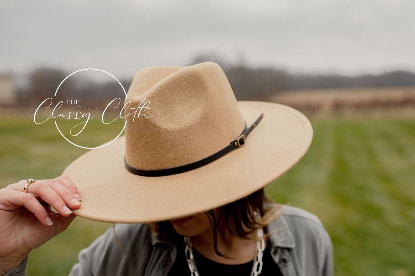 Wide Brim Hat w/ Belt - Sand