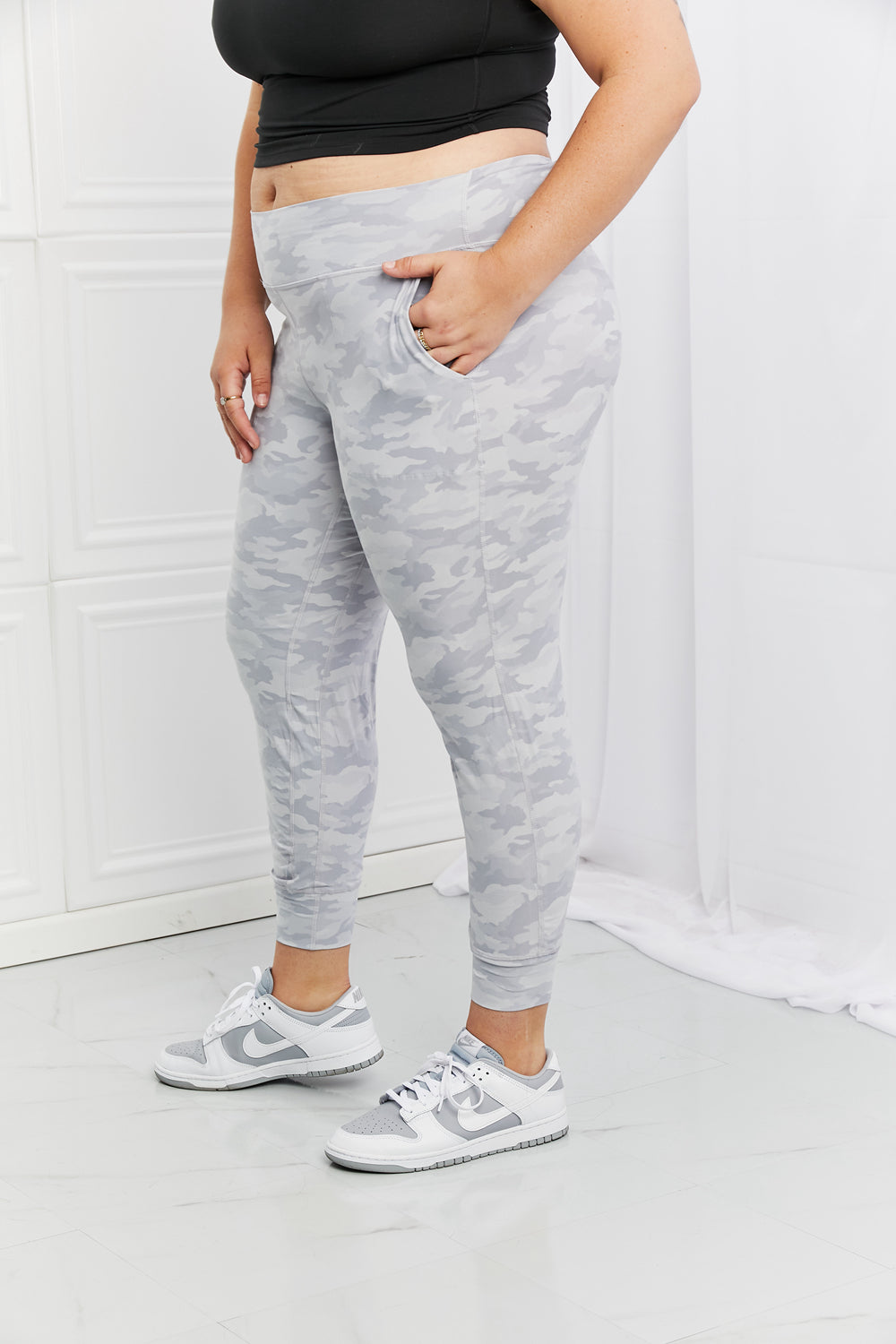On The Go Full Size Slim Fit Joggers