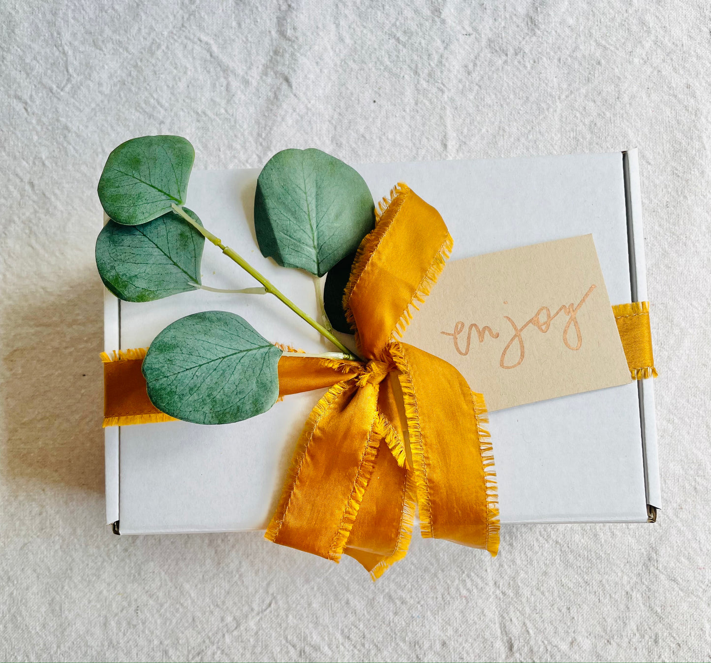 Alluring Amber - Petit Gift Box