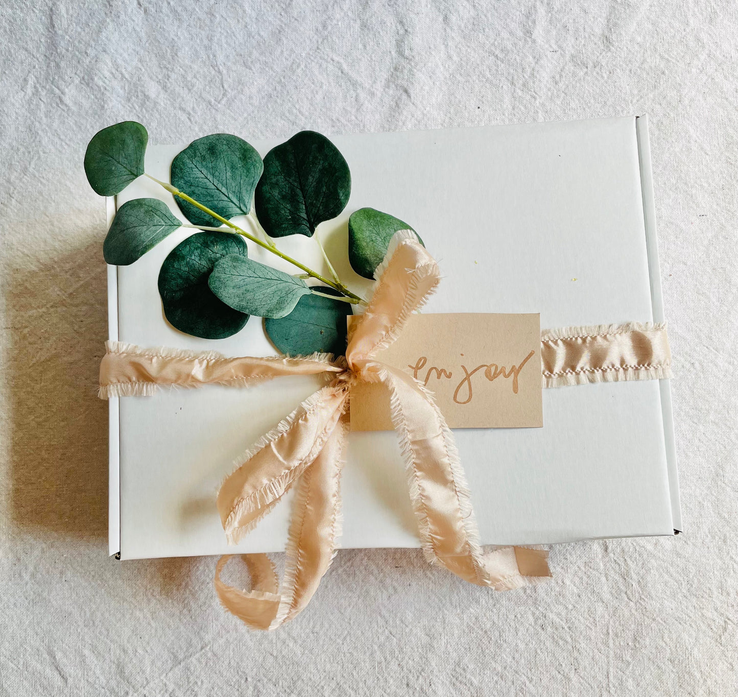 Savor the Moment - Grand Gift Box